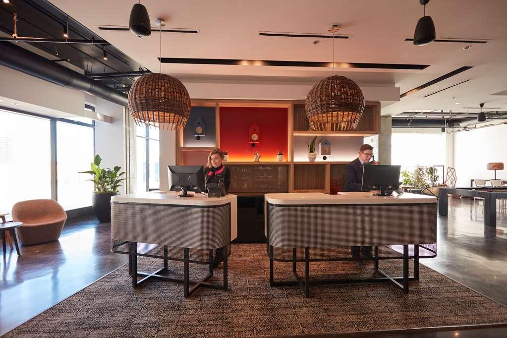 Alt Hotel Calgary East Village Zewnętrze zdjęcie