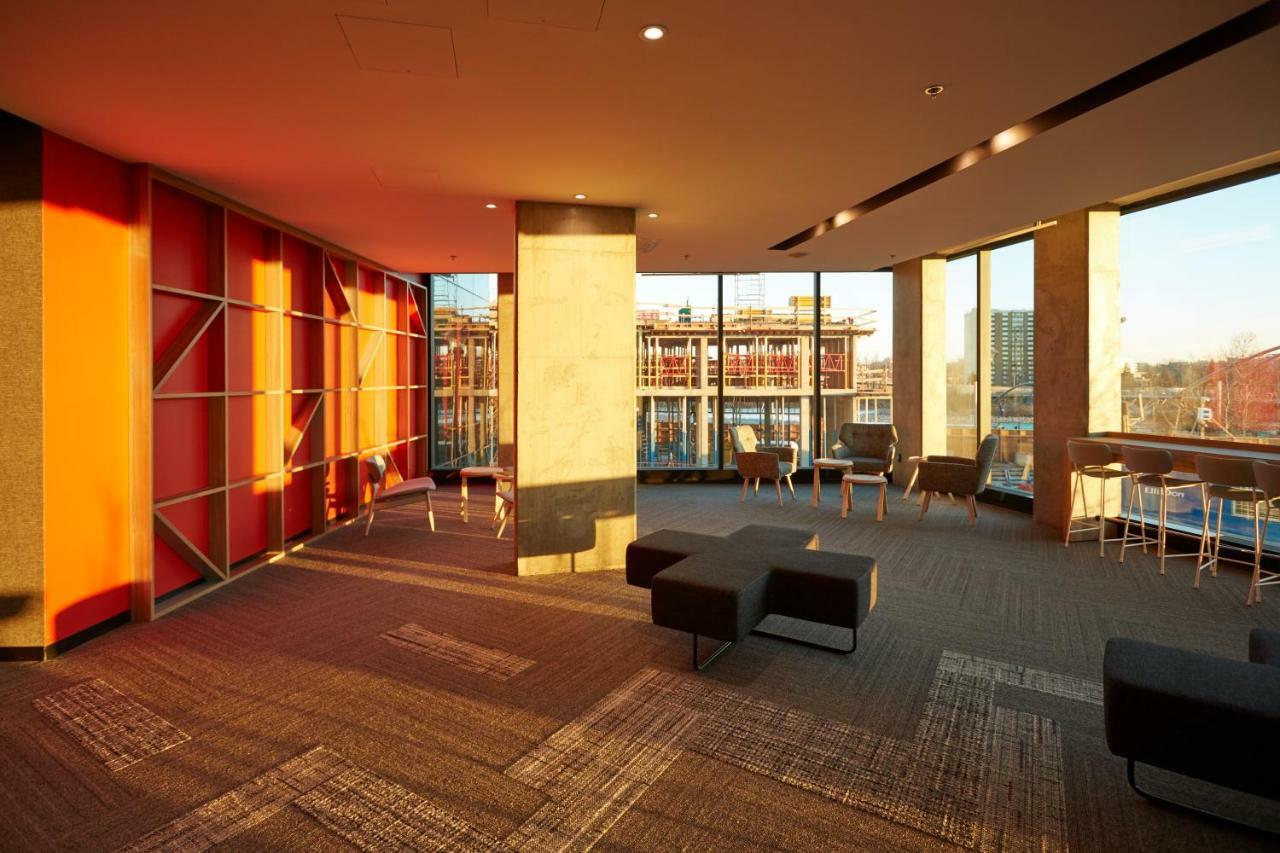 Alt Hotel Calgary East Village Zewnętrze zdjęcie